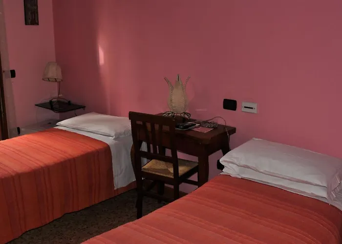 La Prosciutta Farm stay *